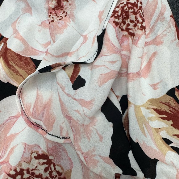 Express Black Floral Wrap Blouse with Puff Sleeves – Size S - Picture 9 of 9